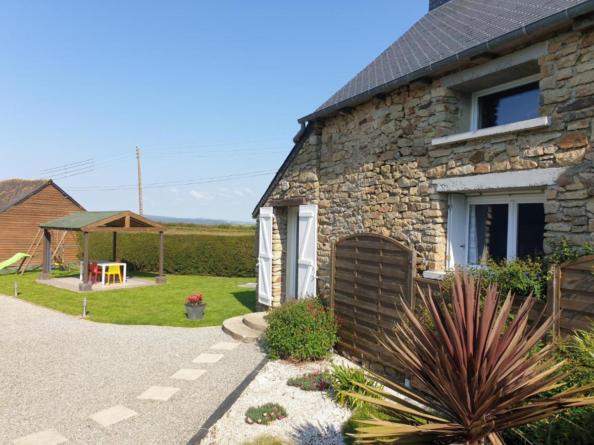 Charming Traditional 2-bed Near * Plemet