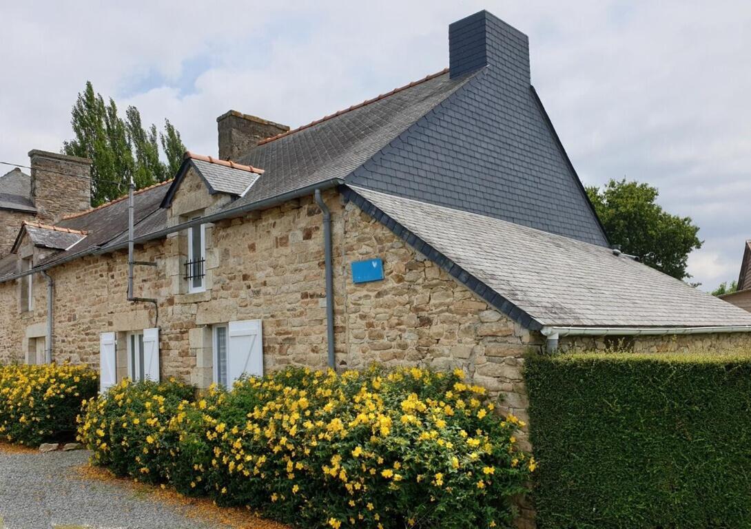Charming Traditional 2-bed Near