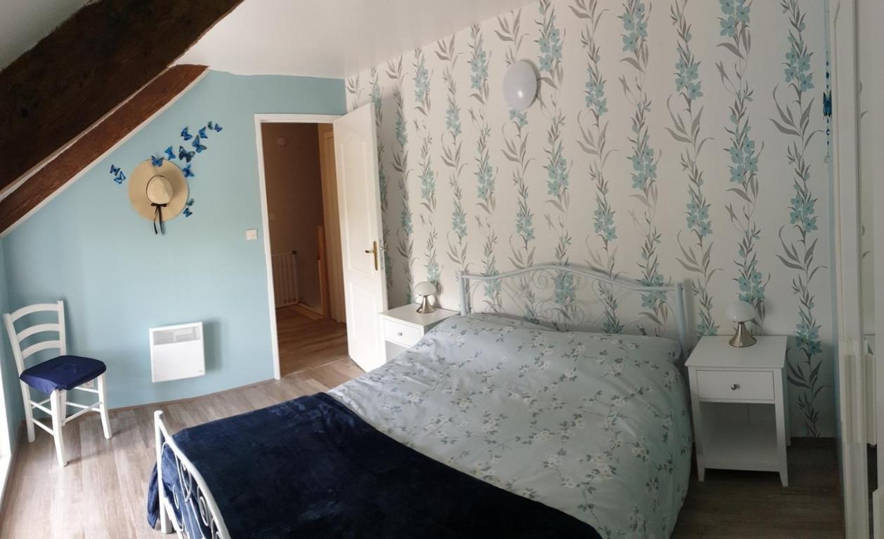 Holiday home Charming Traditional 2-bed Near